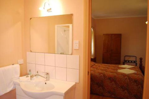 Osteria Sanso B & B - Brisbane Tourism 5