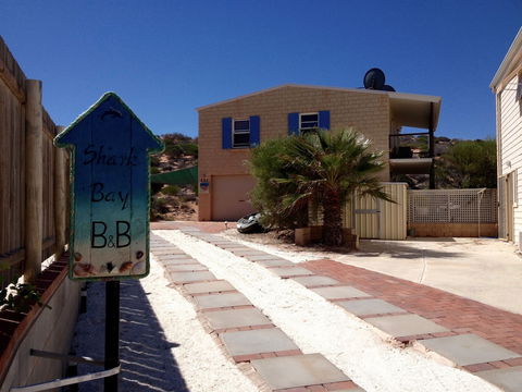 Shark Bay B & B - Brisbane Tourism 0