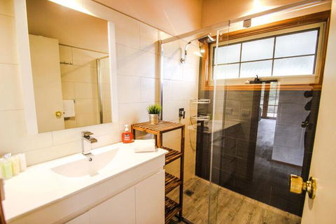 Halinka Lodge - Brisbane Tourism 3