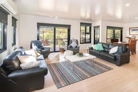 Wirraway Luxury Chalet - Tourism Brisbane 6