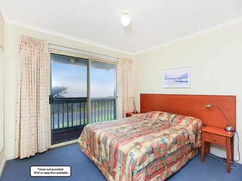 Tahren Beachfront Shack - Brisbane 4u 3