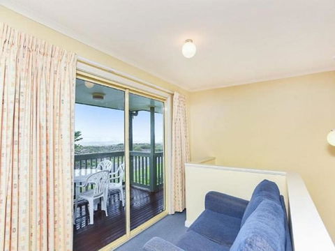 Tahren Beachfront Shack - Brisbane 4u 5
