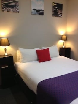 Smerdon Lodge Motel - Tourism Brisbane 6