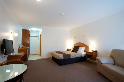 Golden Grain Motor Inn - Tourism Brisbane 3