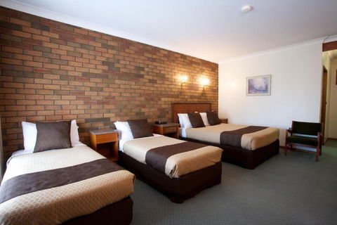 Golden Grain Motor Inn - Tourism Brisbane 2