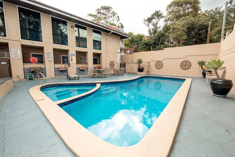 Twin Towers Inn - Brisbane Tourism 2