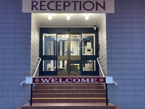 Snow Season Motor Inn - Tourism Brisbane 1