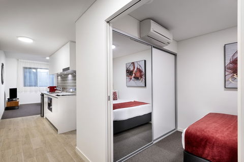 Ramada VetroBlu Scarborough Beach - Tourism Brisbane 2