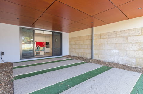 Sunset Place Apartments - Brisbane Tourism 2