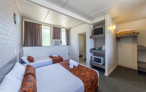 The Australian Hotel Murgon - Brisbane Tourism 3