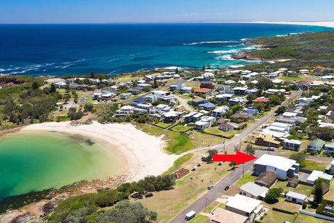 On The Beach Getaway - Tourism Brisbane 1