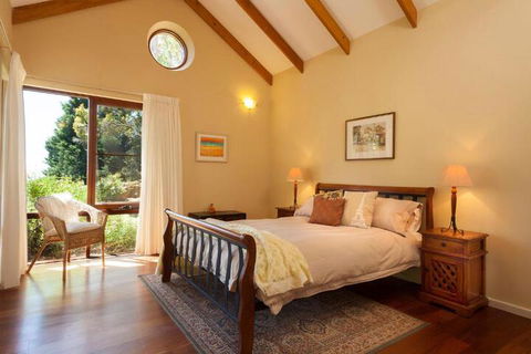 Innisfree Mountain Retreat - Tourism Brisbane 3