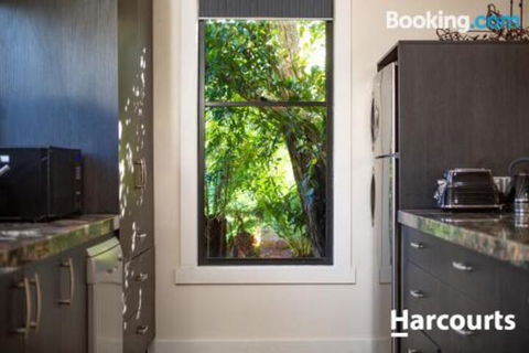 The WeareHouse In Deloraine - Tourism Brisbane 7