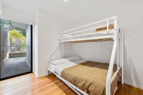 Inn Off The Reef - Tourism Brisbane 3