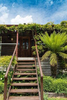 Hollyhock B&B - Brisbane Tourism 0