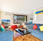 Sandy Toes Beach House Jervis Bay 2min to Beach - Tourism Brisbane