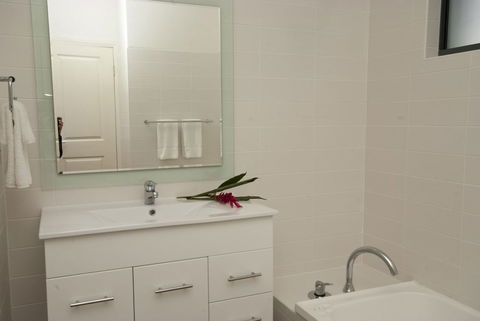 Woodville Beach Townhouse 5 - Tourism Brisbane 5