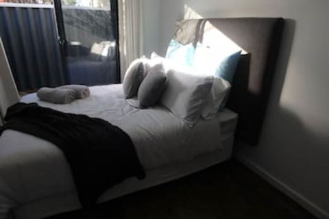 Como Retreat - Tourism Brisbane 0