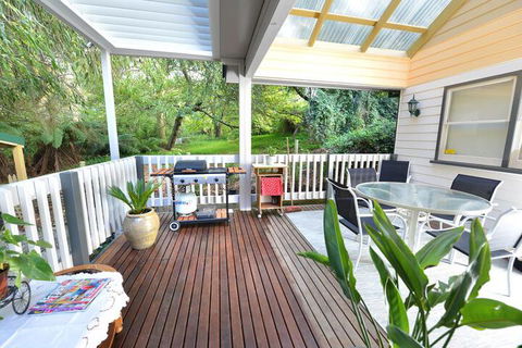 Aura Of The Dandenongs - Tourism Brisbane 1