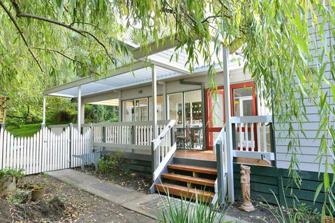 Aura Of The Dandenongs - Tourism Brisbane 0