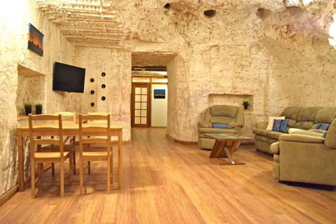 Dug Out B & B Apartments - Tourism Brisbane 3