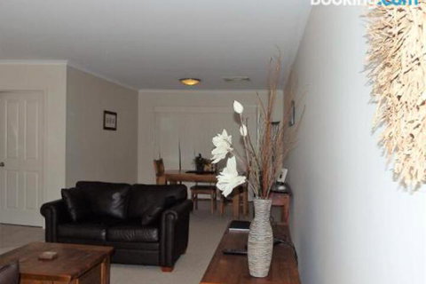 Fairways Bed & Breakfast At Jerilderie - Tourism Brisbane 4