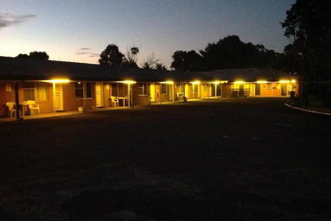 Altona Motel - Tourism Brisbane 1