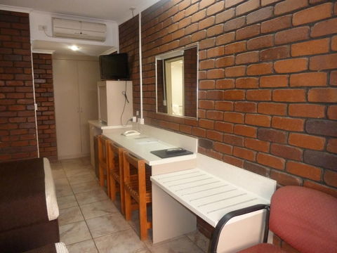 Pioneer Lodge Motel - Brisbane Tourism 2