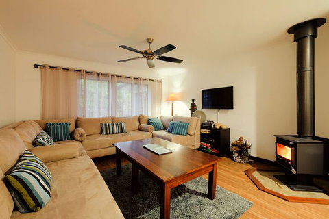 The Lodge Mapleton Falls - Brisbane Tourism 3