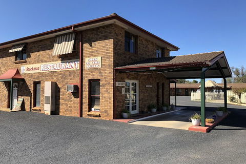 Stockman Motor Inn - Tourism Brisbane 1
