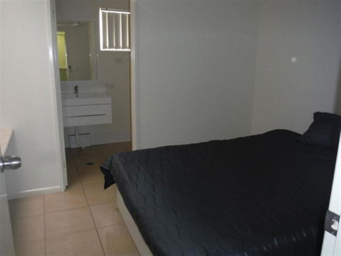 Units 37 On St. Francis Drive - Brisbane 4u 6
