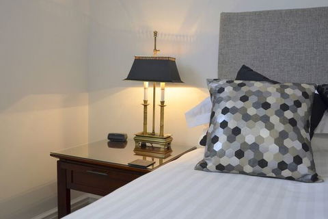 Sapphire Blue - Tourism Brisbane 4