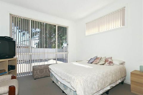 Sandy Walk - Brisbane 4u 5