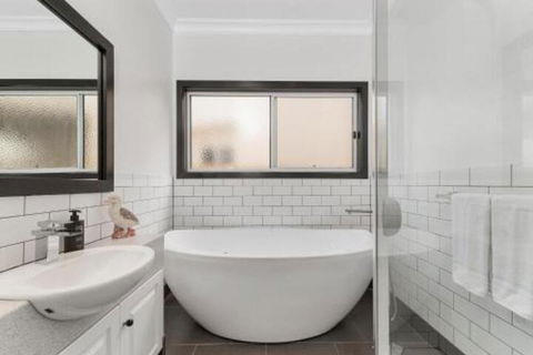 Art House - Tourism Brisbane 2