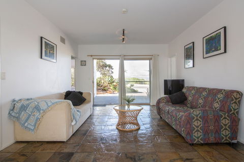 Through The Looking Glass - Tourism Brisbane 3