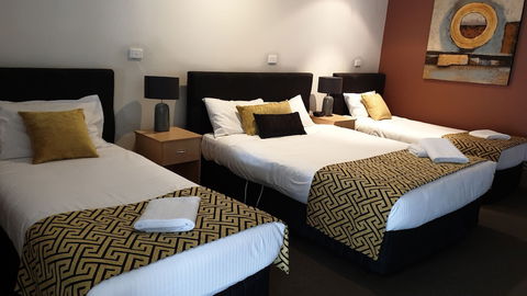 Tenterfield Tavern And Motor Inn - Brisbane Tourism 2