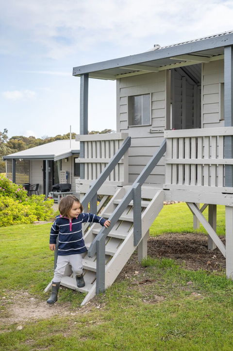 Emu Bay Holiday Homes - Tourism Brisbane 1