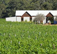 Vineyard Cottage at Upper Reach Winery - Brisbane 4u