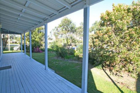 South Sussexs Blue Cottage - Tourism Brisbane 5