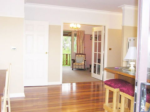 Boobook Hollow - Tourism Brisbane 1