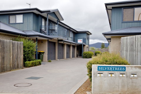 Silvertrees 4 - McLure Circuit, Jindabyne - Brisbane Tourism 0