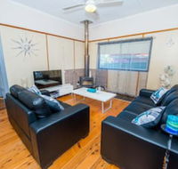 Beach House on James Patterson - Brisbane 4u