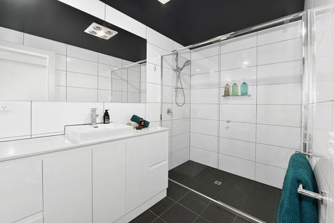 Close To Airport City & Shops - Brisbane Tourism 5