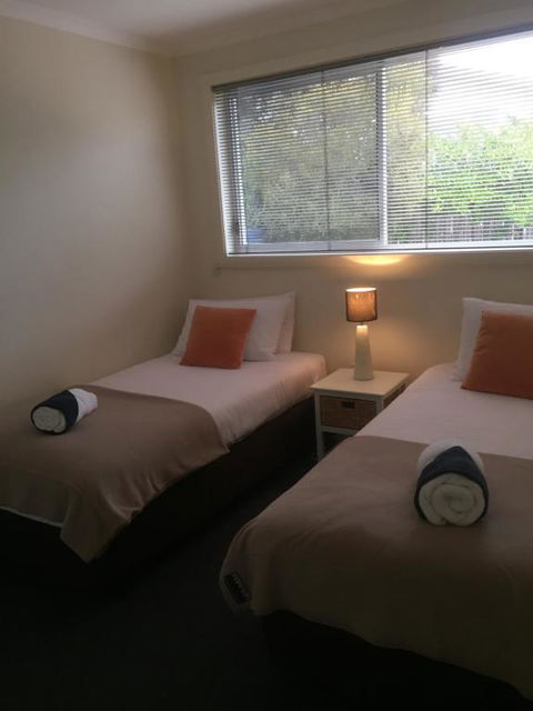 Old Pier Apartments - Brisbane Tourism 3