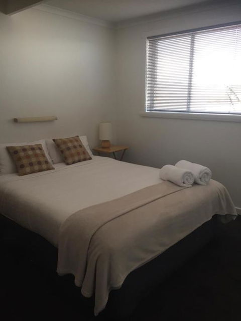 Old Pier Apartments - Brisbane Tourism 1