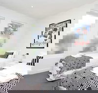 Brighton Beach Bayside Beauty - Brisbane Tourism