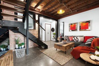 UNIQUE - New York Loft Style Townhouse - Brisbane 4u 4