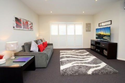 Pacific Blue Apartment 258 265 Sandy Point Road - Tourism Brisbane 0