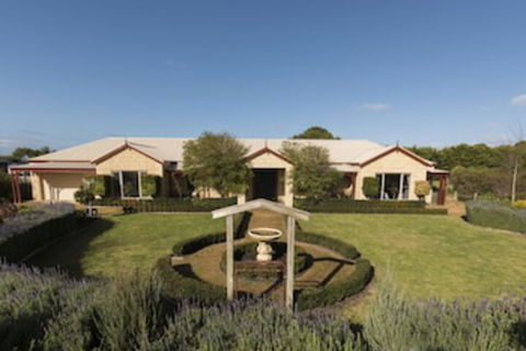 Bel Miren House - Tourism Brisbane 0