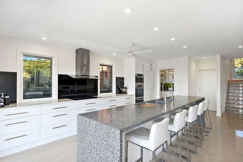 Ultimate Beach House - Tourism Brisbane 6
